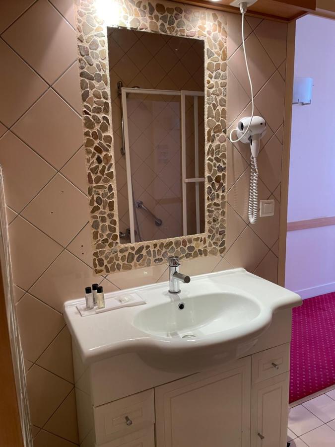 Hotel La Capitainerie Châteauneuf-sur-Loire Екстериор снимка