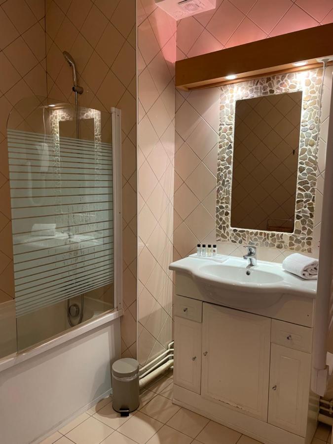 Hotel La Capitainerie Châteauneuf-sur-Loire Екстериор снимка